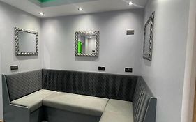 Belvedere Aparthotel - 83 Mount Pleasant